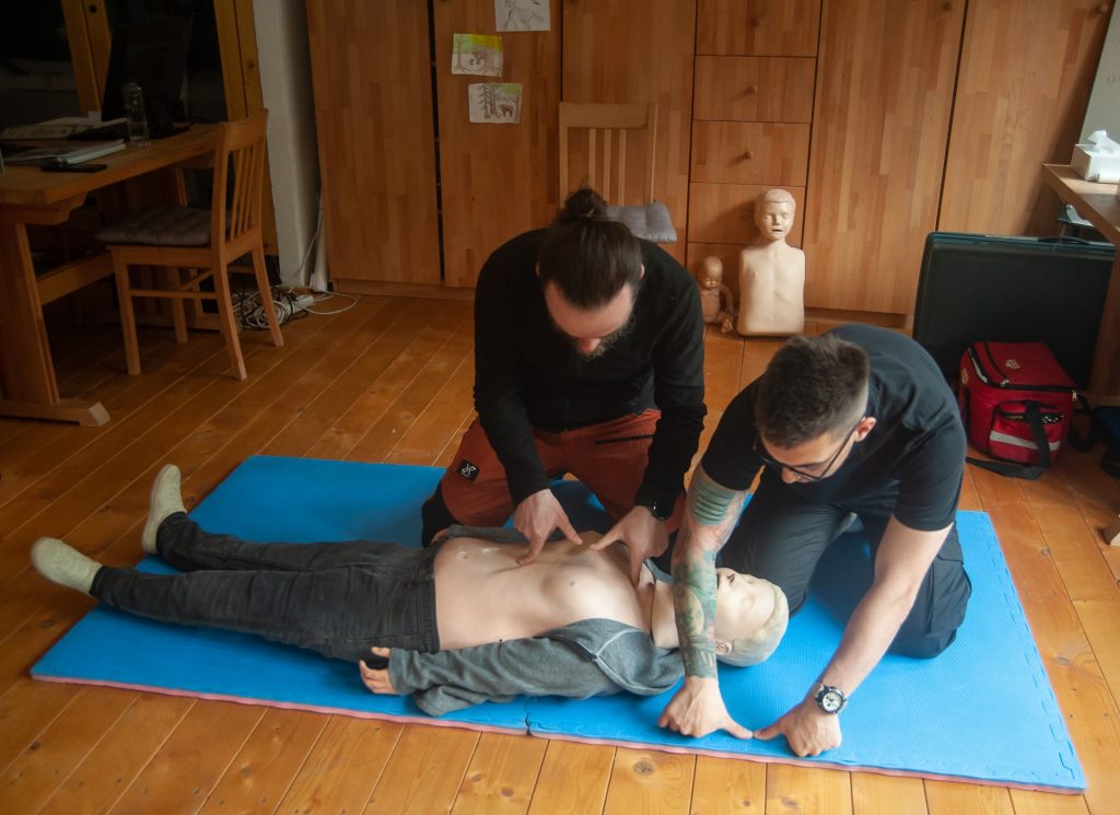 first aid course, part of the carpathia guiding academy